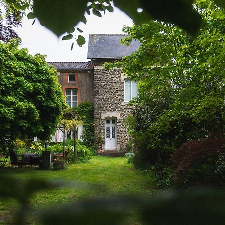 Maison D'Hotes La Bien-Aimee Montrevault Ngoại thất bức ảnh